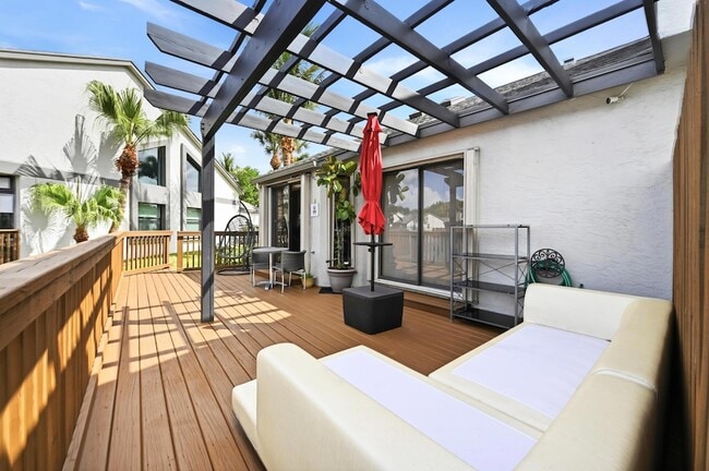 Building Photo - 1012 Landings Blvd