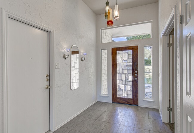 Building Photo - 11817 Watercrest Ct