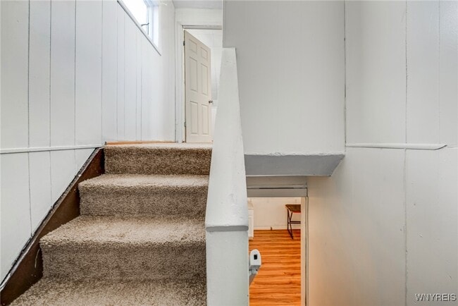 Building Photo - 20 Wood Ave