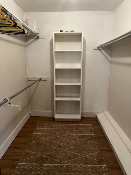 Building Photo - 661 S Fulton St