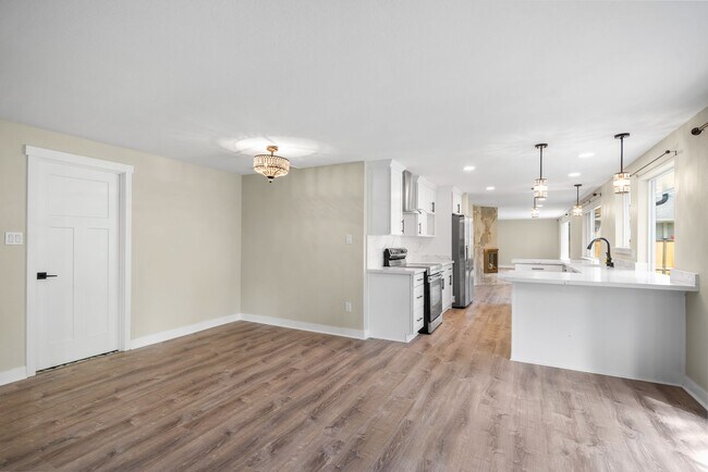 Building Photo - Beautifully updated 3 bed 3 bath Steilacoo...