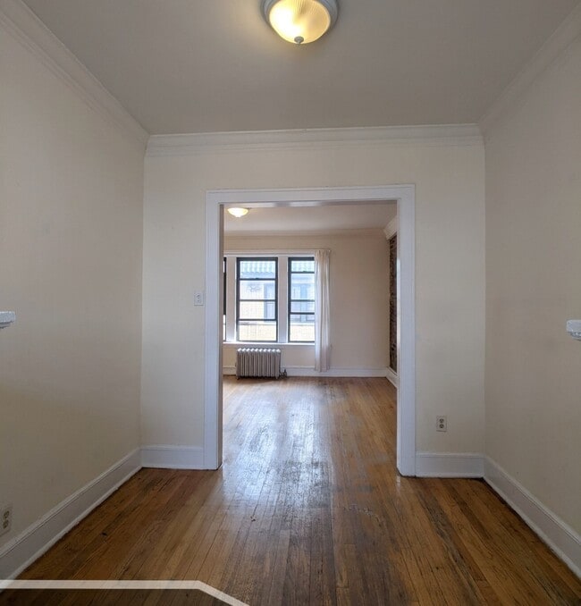 Building Photo - 2338 N Spaulding Ave