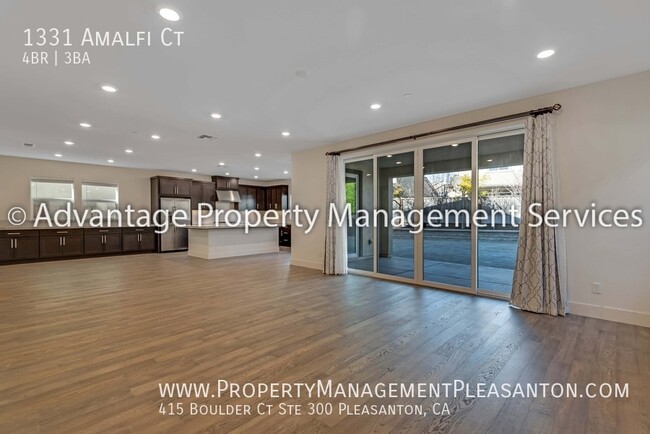 Building Photo - 1331 Amalfi Ct