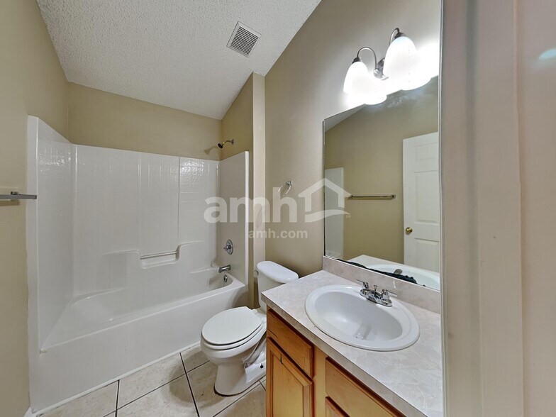 Building Photo - 875 Sedgewood Cir