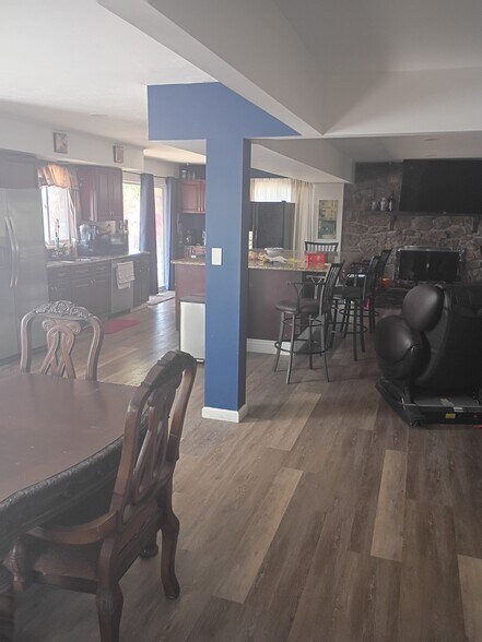 Main - 7748 W Ken Caryl Pl