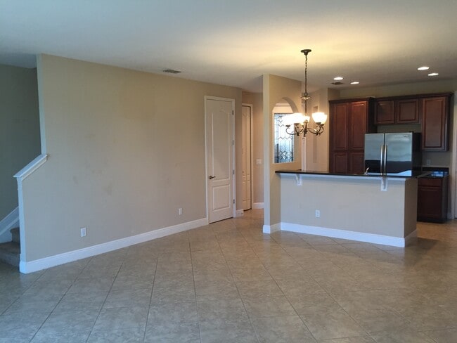 Building Photo - 3/2.5 Townhouse in Eagle Creek Golf Course Community of Lake Nona (Gated)
