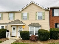 Building Photo - 4 Bedroom, 2.5 Bath Townhouse