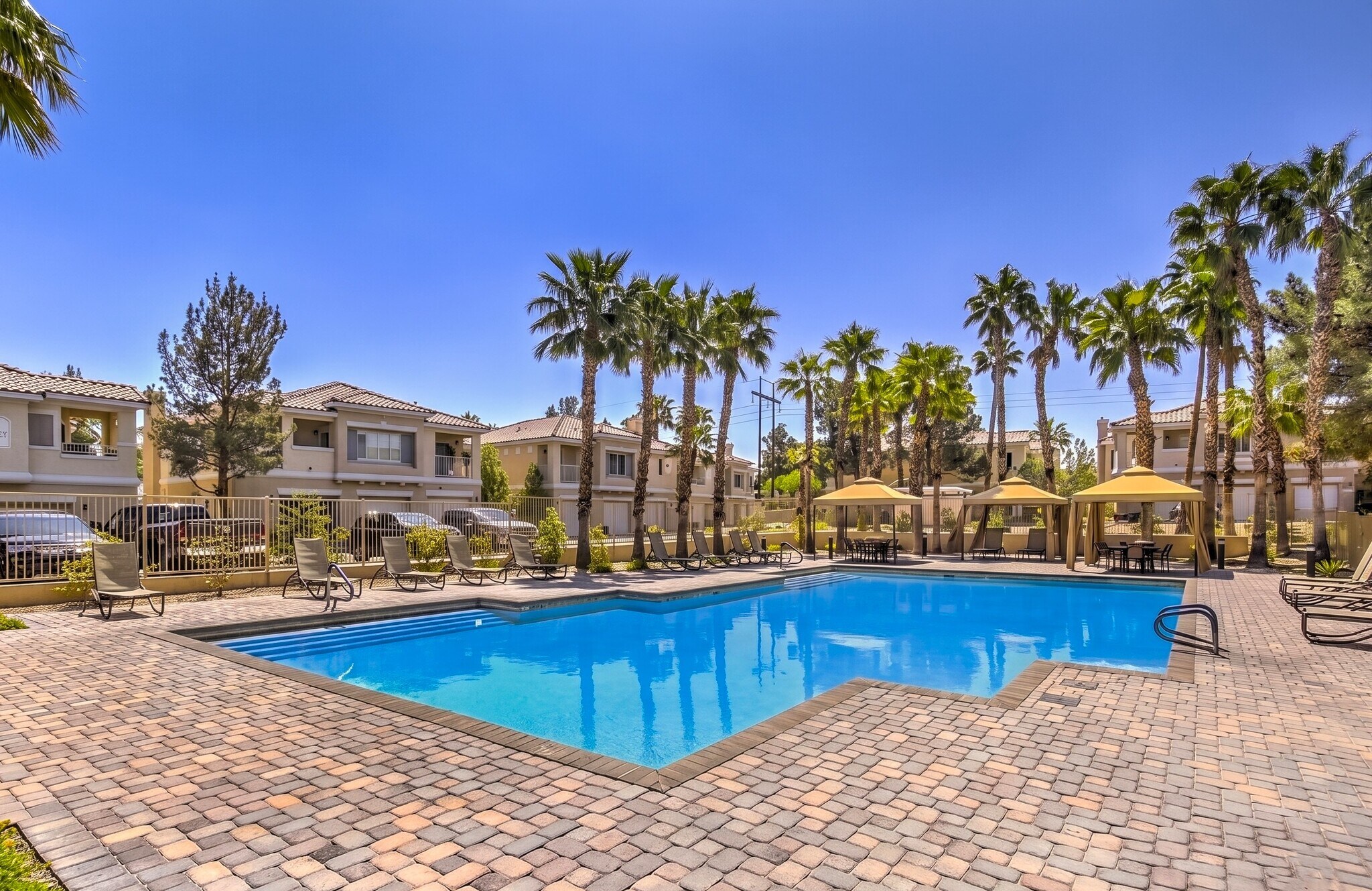 Building Photo - 251 S Green Valley Pky