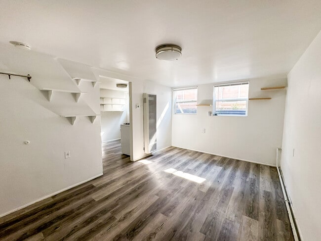 Building Photo - 775 E 820 N