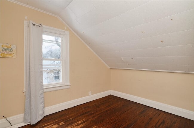 Building Photo - 53 Scottsville Rd