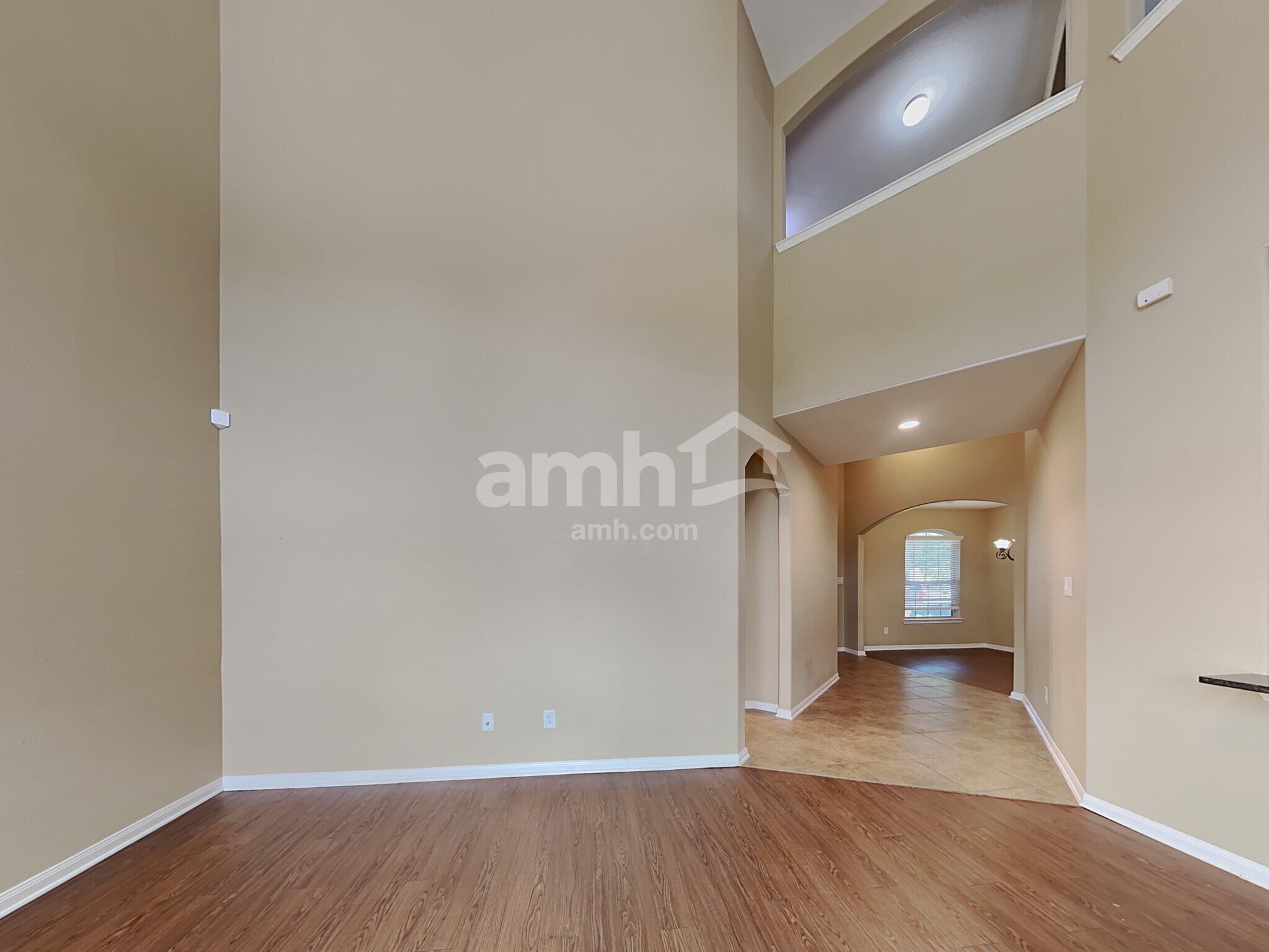 Building Photo - 6815 Hunters Way Ln