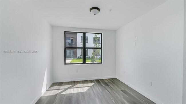 Building Photo - 13385 SW 250th St