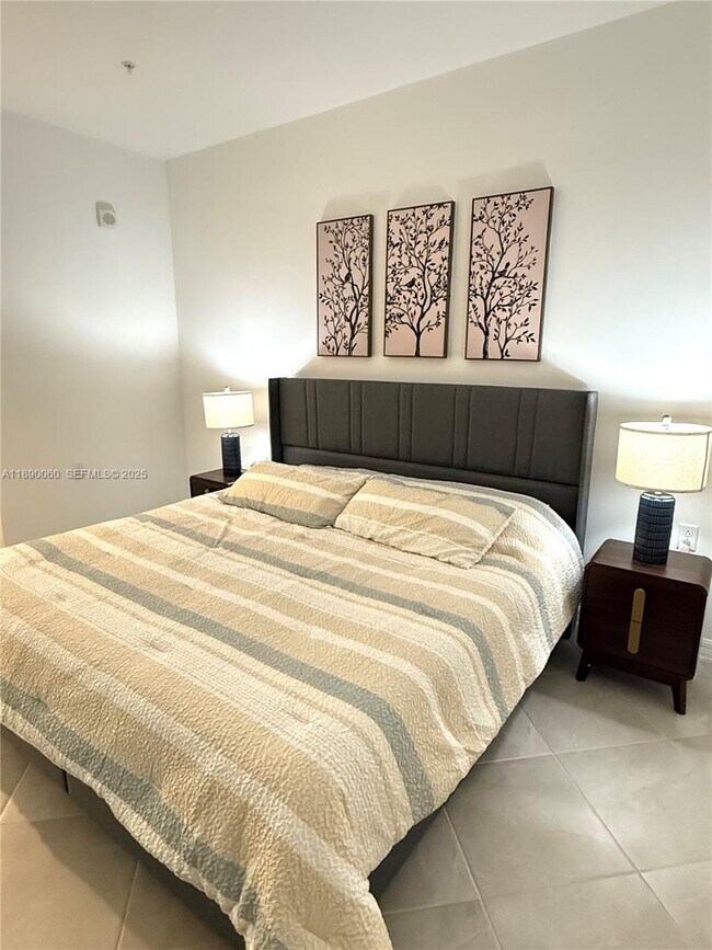 Building Photo - 5555 Double Eager Cir