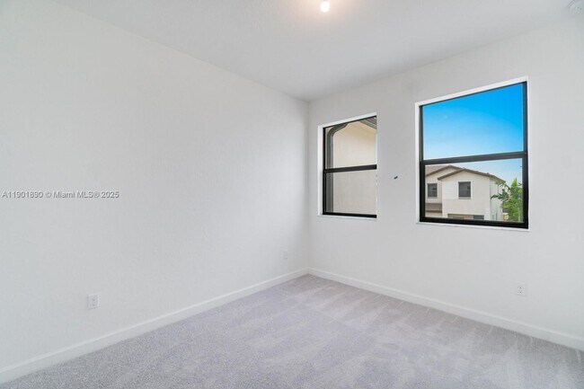 Building Photo - 207 SW 159th Ter