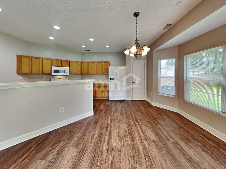 Building Photo - 312 Lameshur Ln