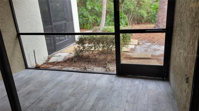 Building Photo - 4845 Winslow Beacon