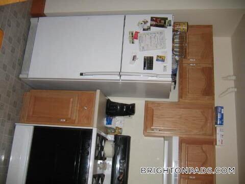 Building Photo - 12 Montcalm Ave