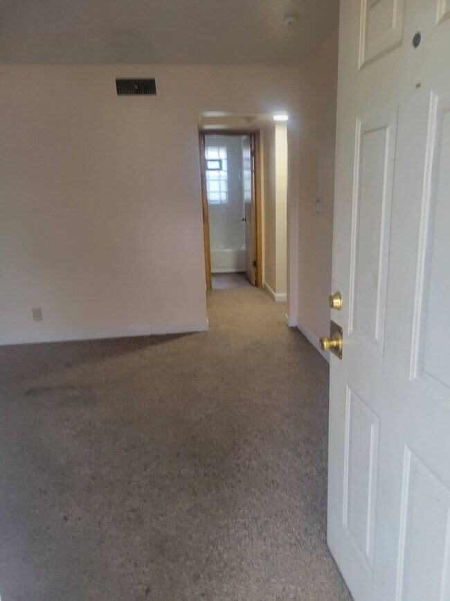 Building Photo - 3609 N 36th St