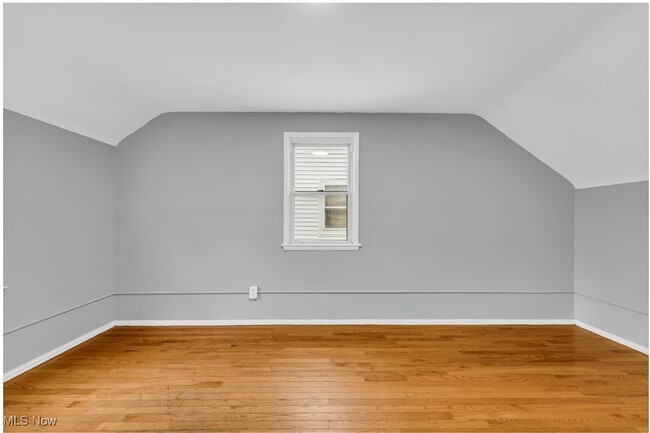 Building Photo - 19415 Shakerwood Rd