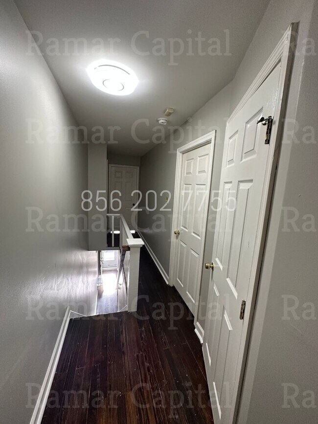 Building Photo - Spacious 3BR Row House with 1.5 bathroom, ...