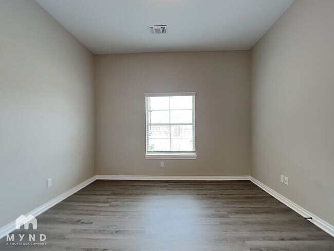 Building Photo - 13316 Brampton Way