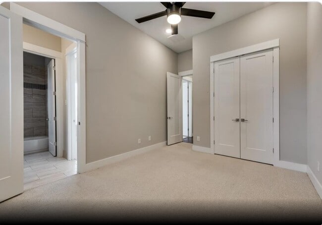 Building Photo - 3514 Bastrop St