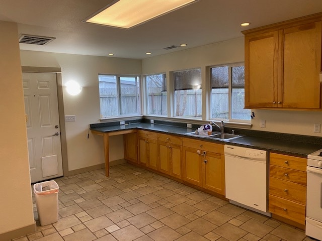 Building Photo - 1245 Spear Ave