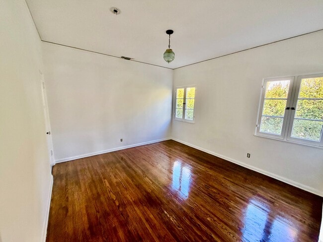 Building Photo - 1711 Idaho Ave
