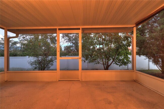 Building Photo - 20109 Indian Rosewood Dr