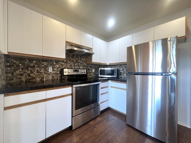Building Photo - 5851 N Cobbler Ln