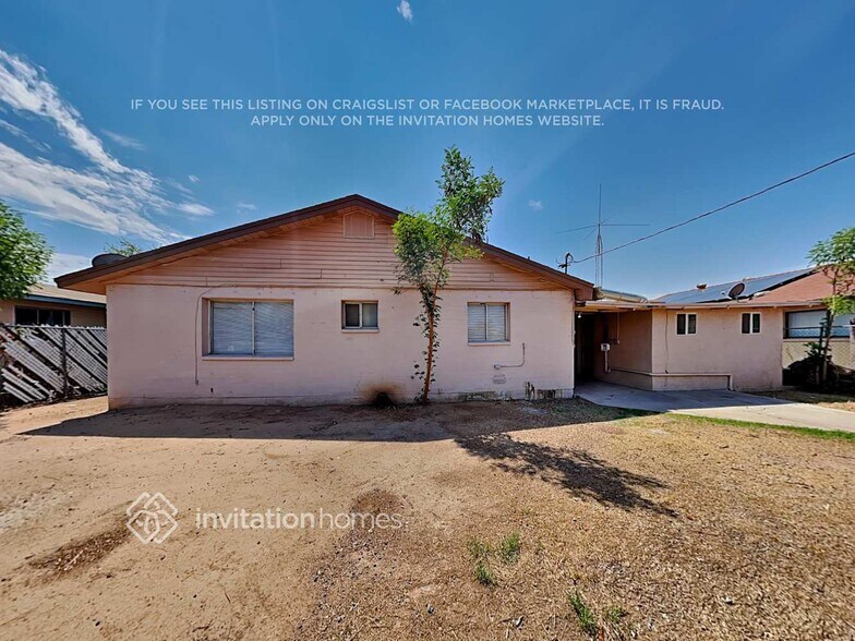 Building Photo - 5318 W Windsor Ave