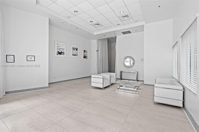 Building Photo - 6362 Collins Ave