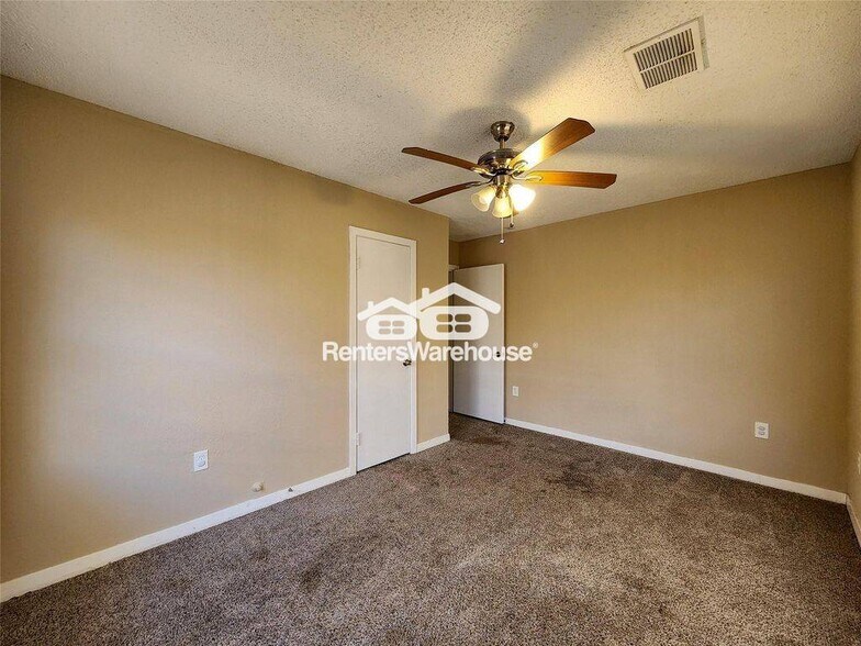 Building Photo - 1013 14th Ave N