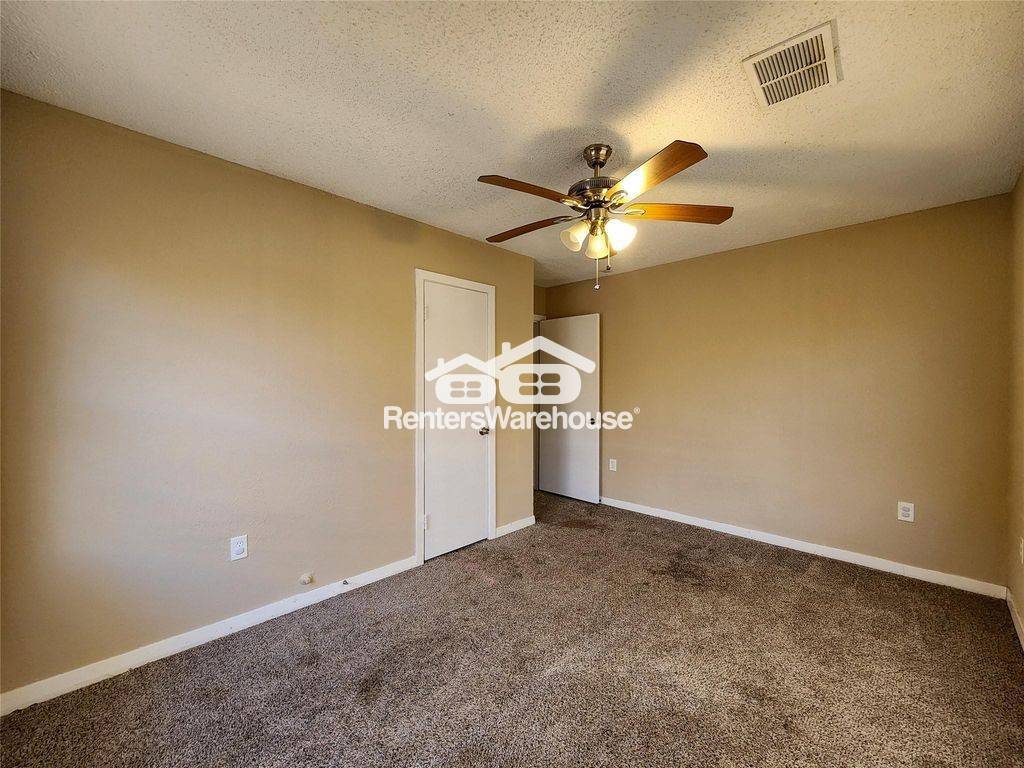 Building Photo - 1013 14th Ave N