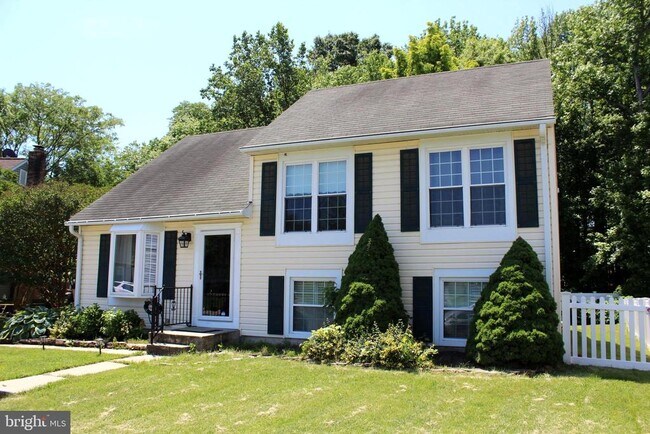 Building Photo - 14 Olivia Ct