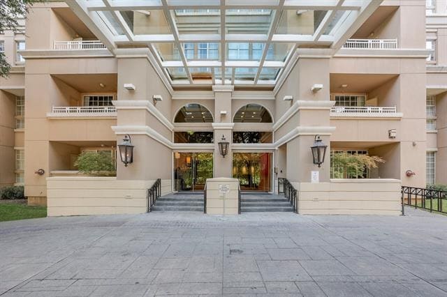 Building Photo - 3225 Turtle Creek Blvd