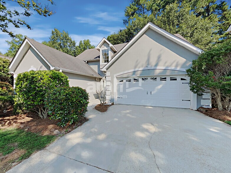 Primary Photo - 670 Old Johnson Rd