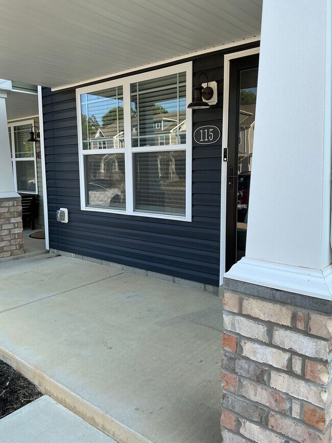 Building Photo - 115 Davis Rdg Ln