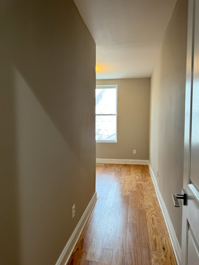 Building Photo - 1838 Capitol Ave NE