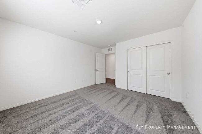 Building Photo - 4445 Bayley Skye Ave