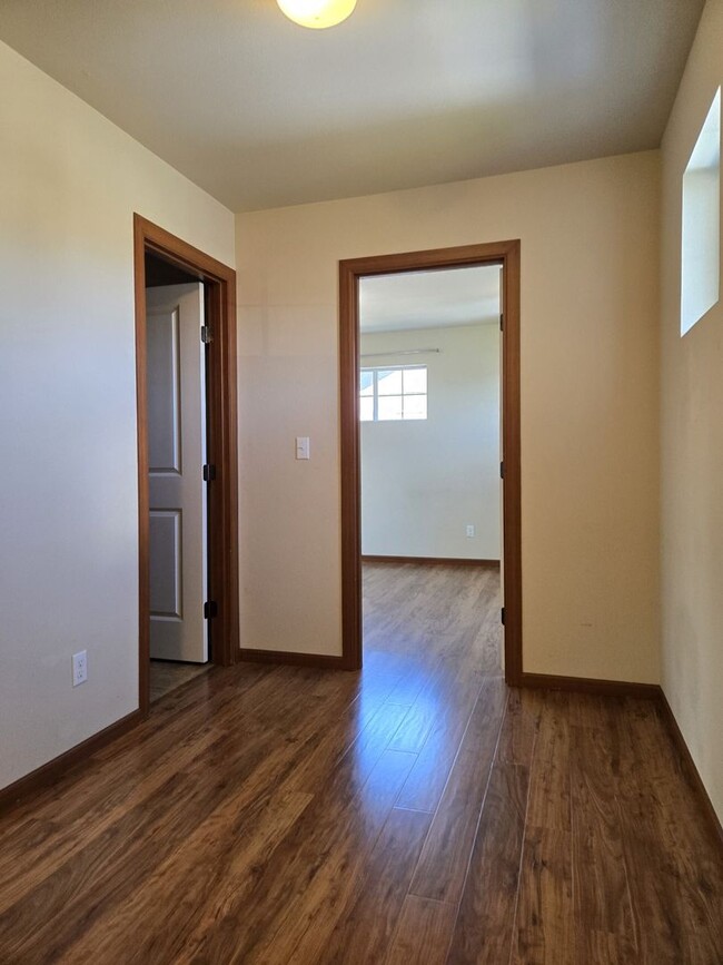Building Photo - STATUS: AVAILABLE |R16| $2450