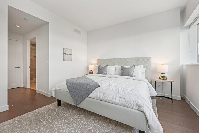 Building Photo - 800 Ave at Port Imperial Blvd