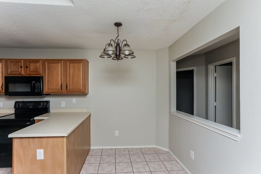 Building Photo - 4220 Fernleaf Dr