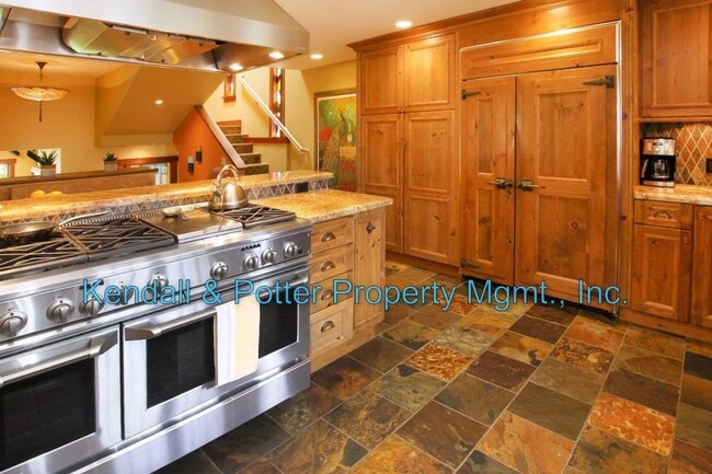 Building Photo - 508 Escalona Dr