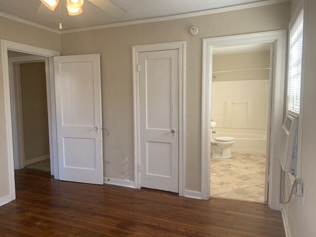 Bedroom Closet and Bath - 1316 N Jefferson St