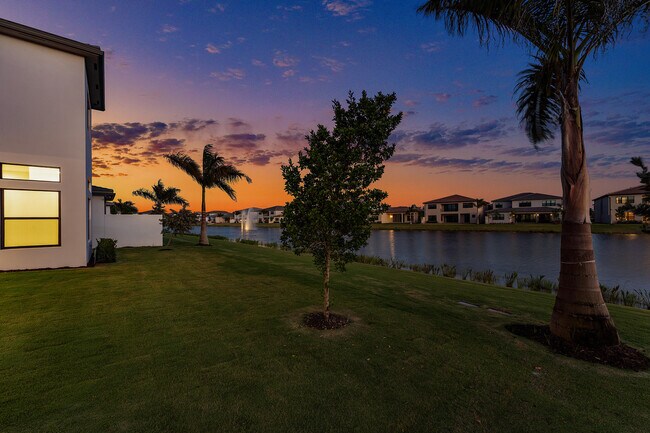 Building Photo - 9516 Riverside Pk Dr