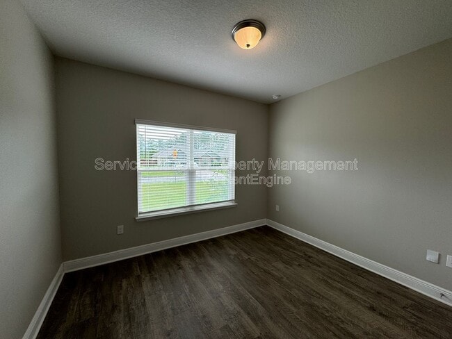 Building Photo - 7982 Silver Maple Dr