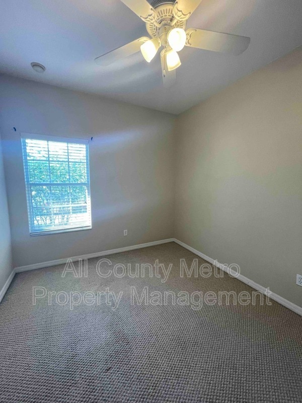 Building Photo - 2468 Caravelle Cir