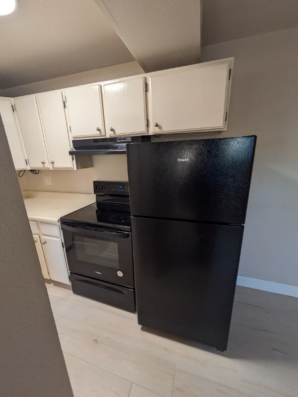 Building Photo - 1605 Sanya Cir