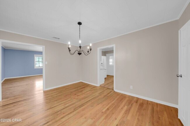 Building Photo - 2936 Syracuse Ave